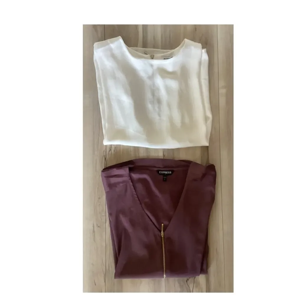 2 Express Tops Cream and Purple Blouse With Gold Zipper Size Large - Picture 1 of 6